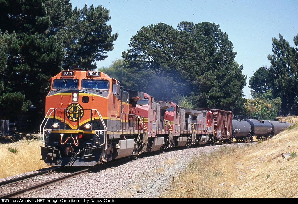 BNSF 1014 near Pinole